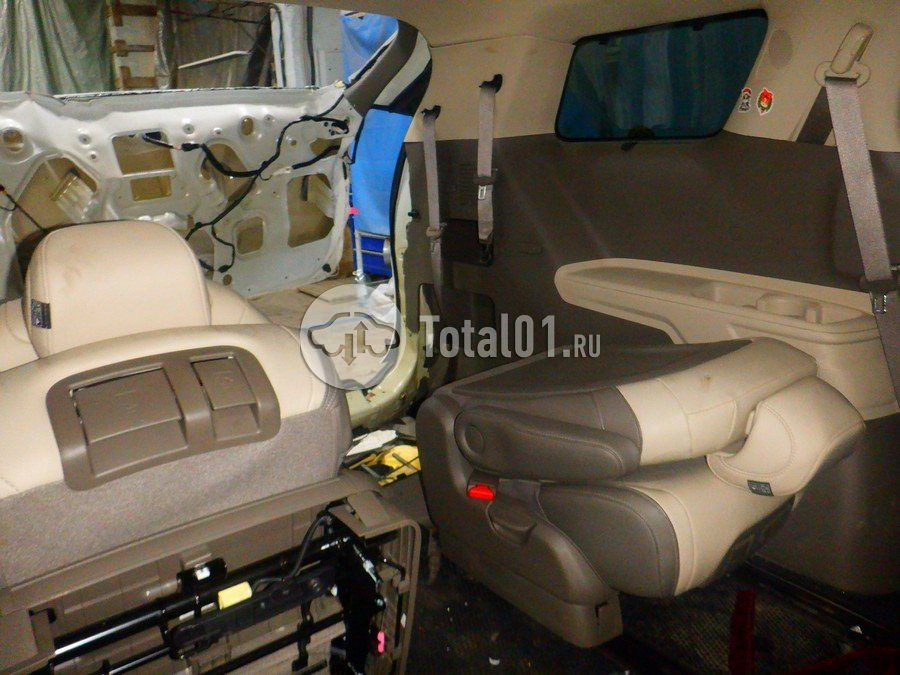 Фото KIA Carnival 40