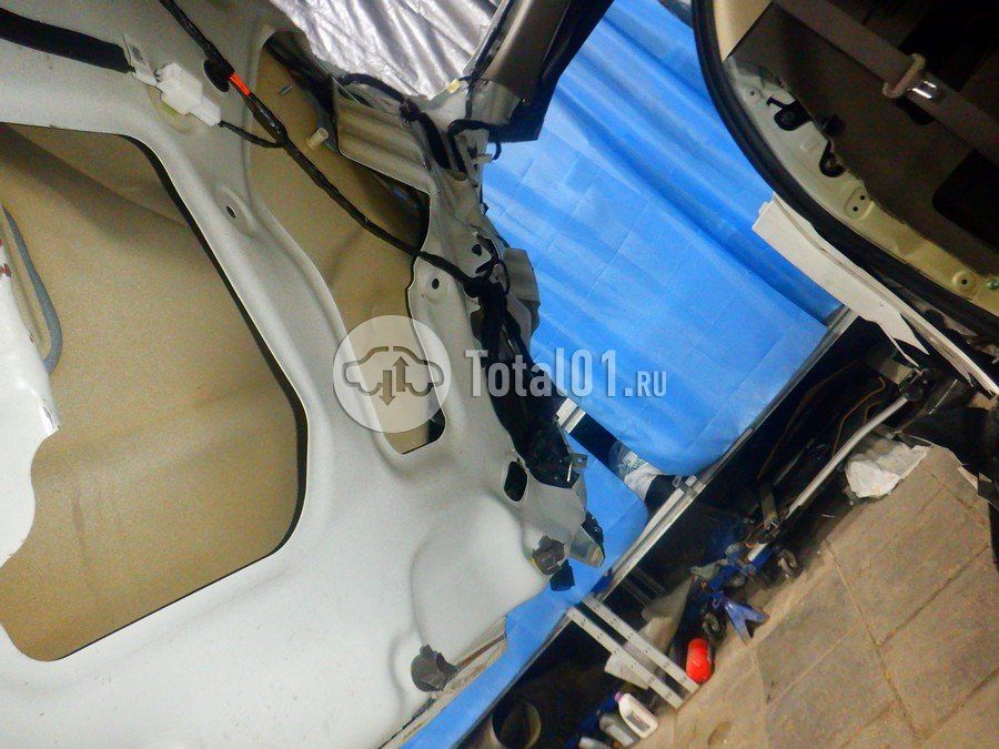Фото KIA Carnival 64