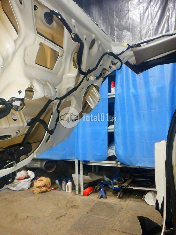 Фото KIA Carnival 66