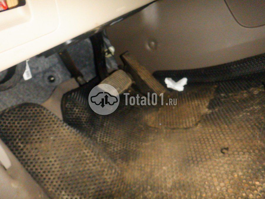 Фото KIA Carnival 80