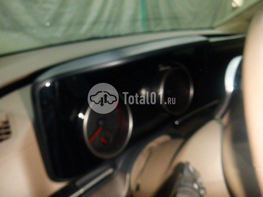 Фото KIA Carnival 84