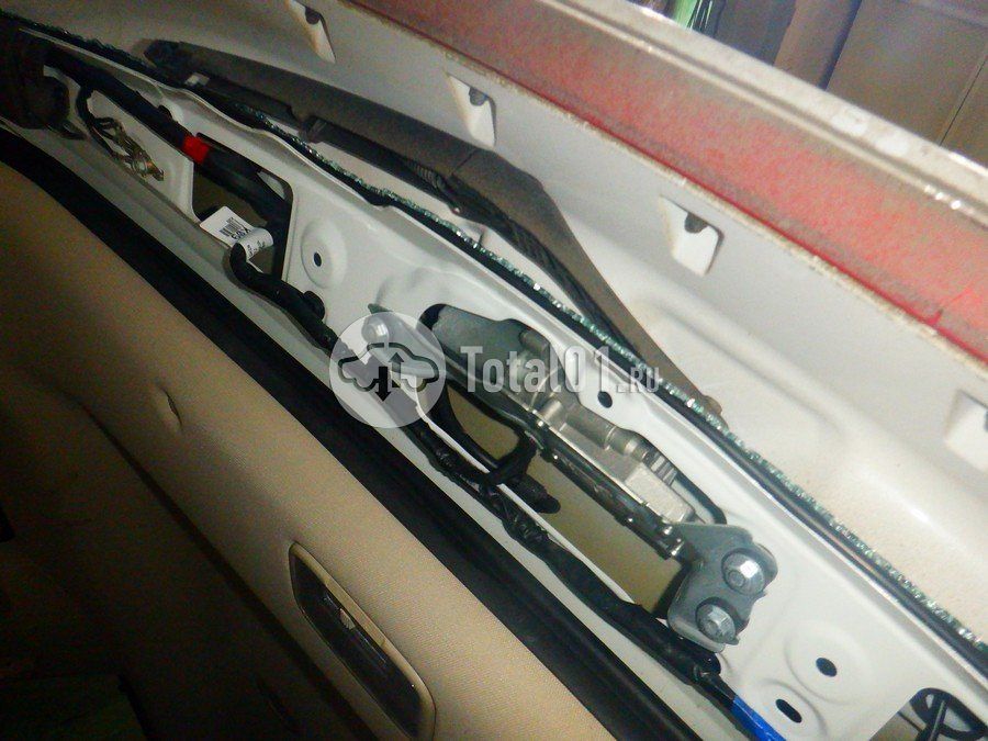 Фото KIA Carnival 136