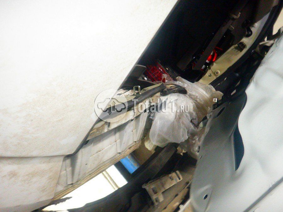 Фото KIA Carnival 152
