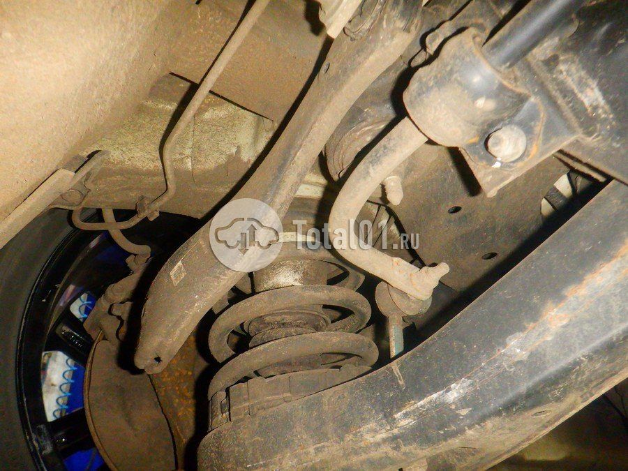 Фото KIA Carnival 300