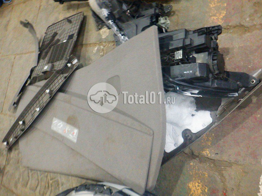 Фото KIA Carnival 346