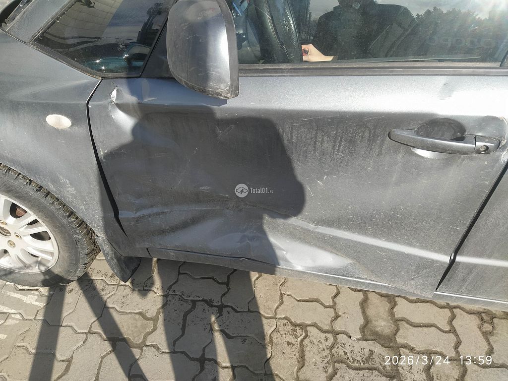 Фото Suzuki SX4 16