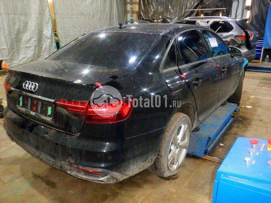 Фото Audi A4 18