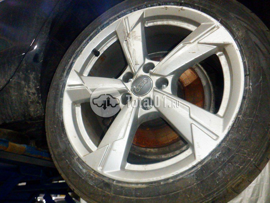 Фото Audi A4 28