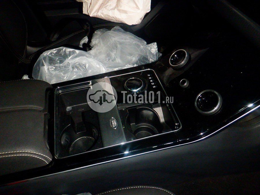 Фото Land Rover Range Rover Velar 30