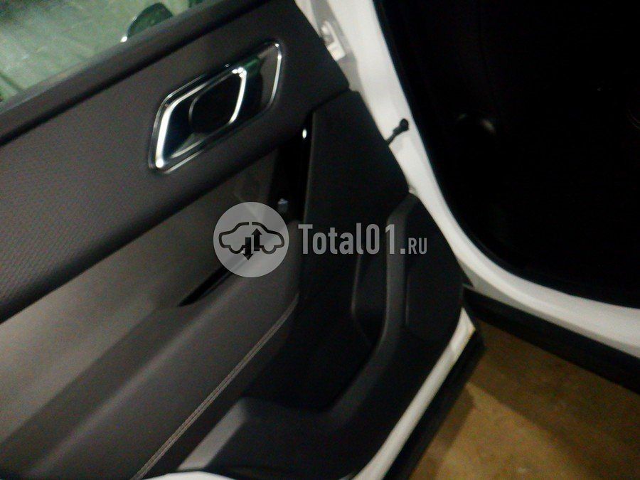 Фото Land Rover Range Rover Velar 70