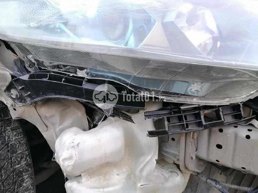 Фото Honda Insight 26