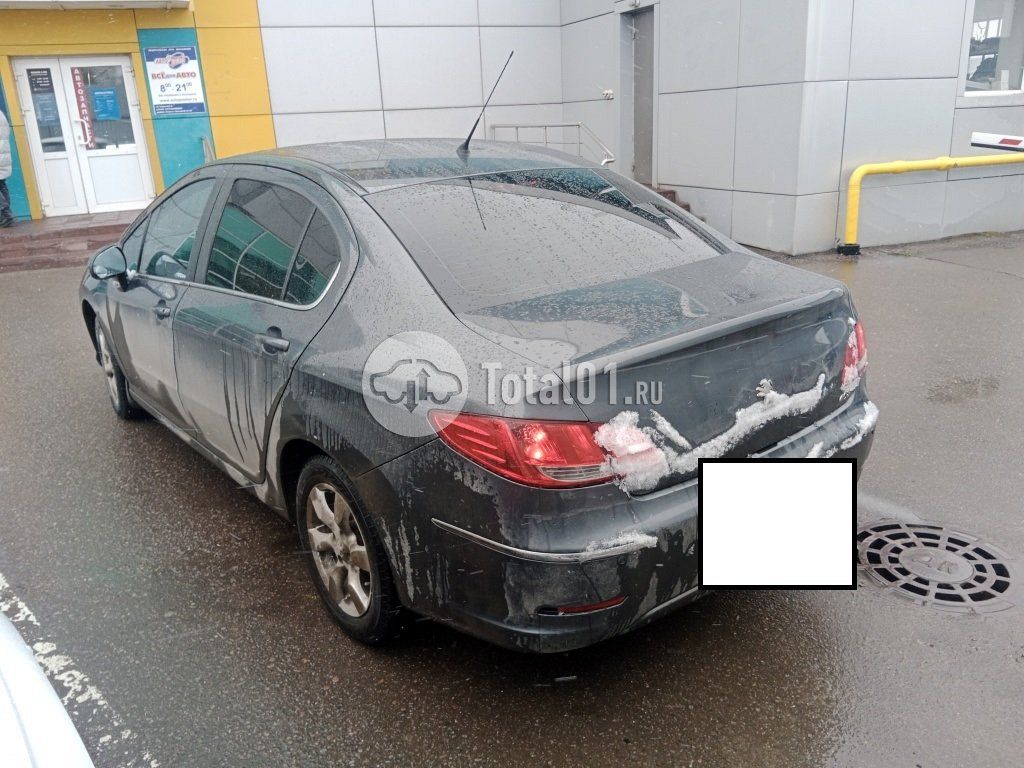 Фото Peugeot 408 8