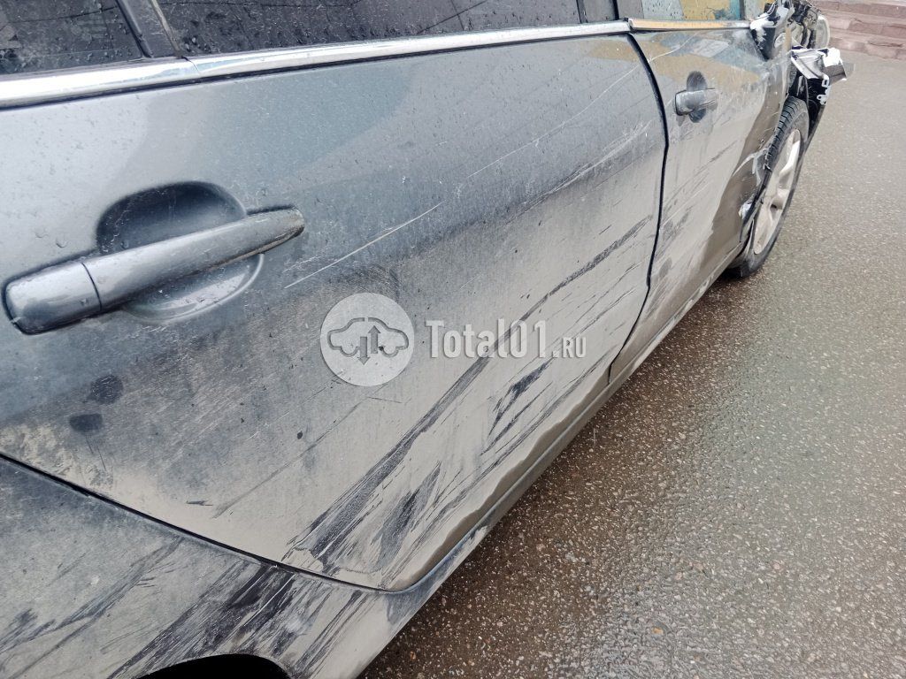 Фото Peugeot 408 30