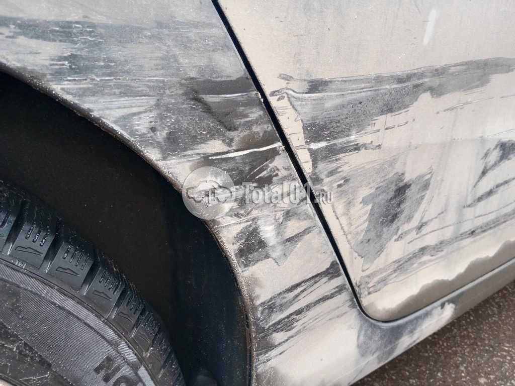 Фото Peugeot 408 36