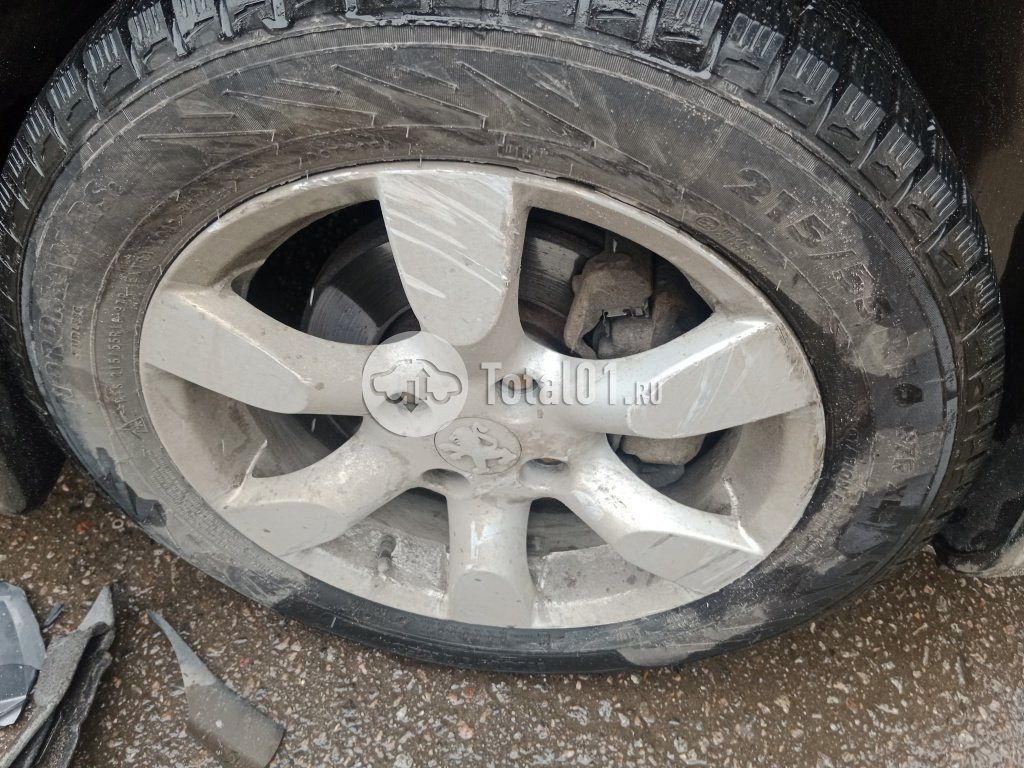 Фото Peugeot 408 48