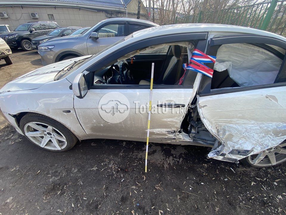 Фото Mitsubishi Lancer 12