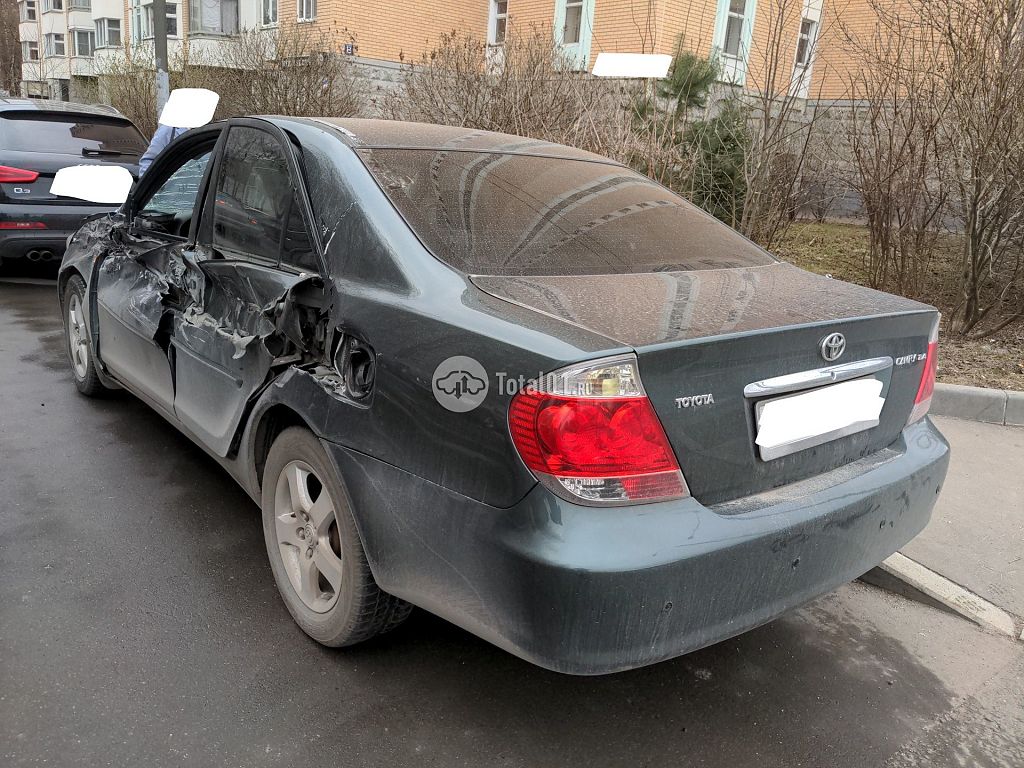 Фото Toyota Camry 8