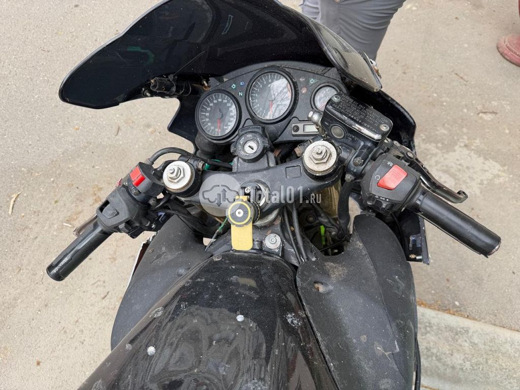 Фото Honda CBR600F 16