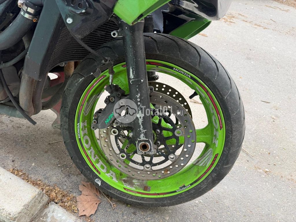 Фото Honda CBR600F 40