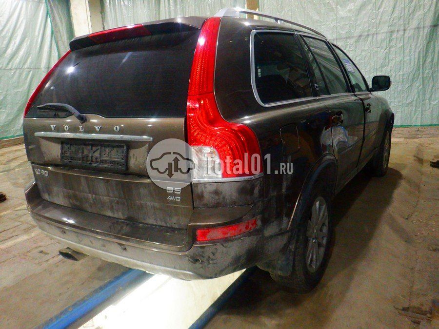 Фото Volvo XC90 14
