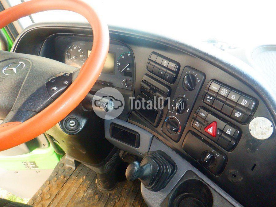 Фото Mercedes-Benz Actros 52