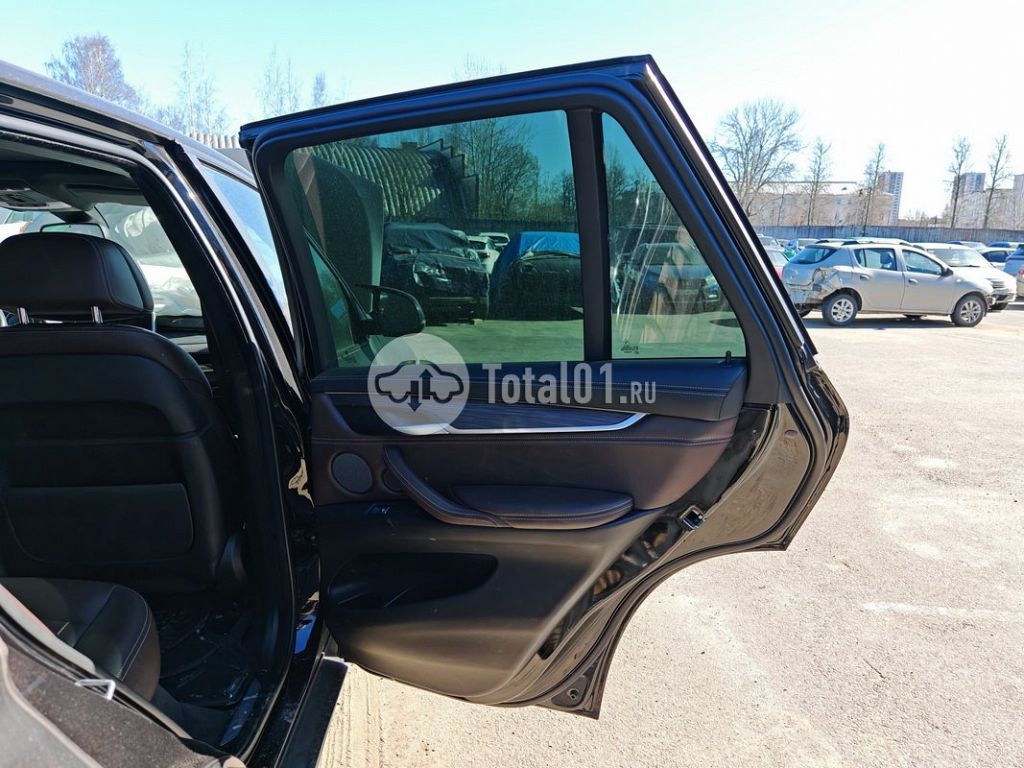 Фото BMW X5 130