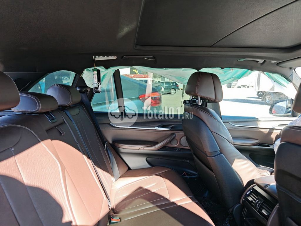Фото BMW X5 140