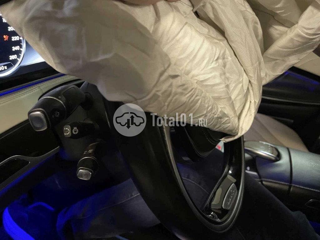 Фото Mercedes-Benz Maybach S-класс 142