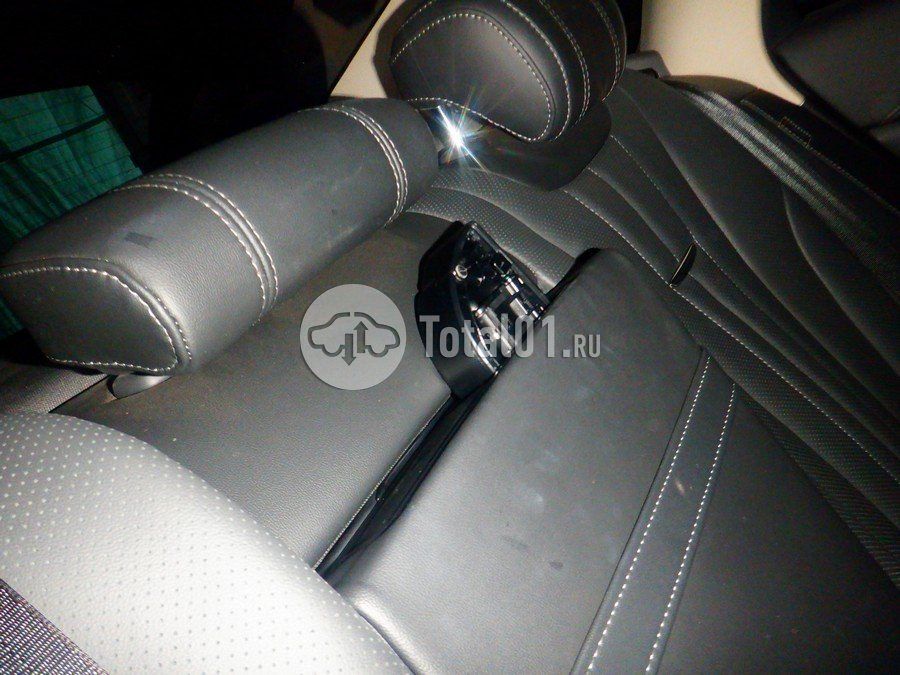 Фото FAW Hongqi H5 60