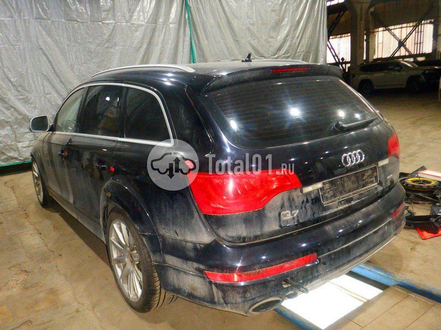 Фото Audi Q7 14