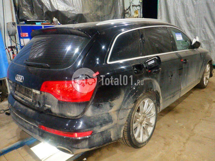 Фото Audi Q7 16