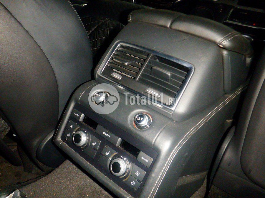 Фото Audi Q7 36