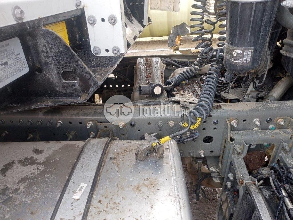 Фото Sitrak C7H 38