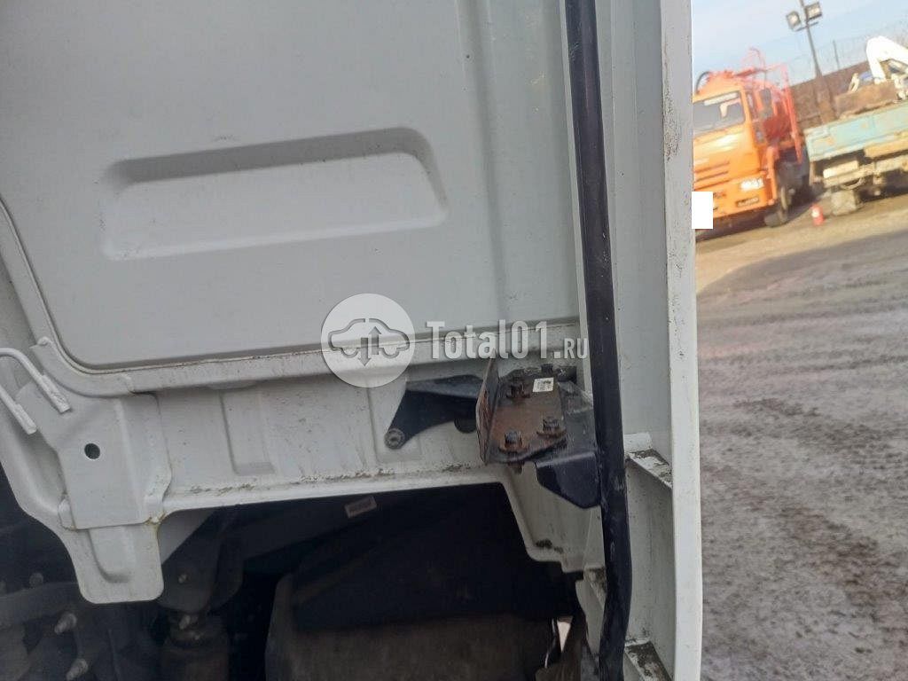 Фото Sitrak C7H 42