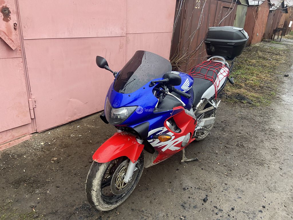 Фото Honda CBR600F 2