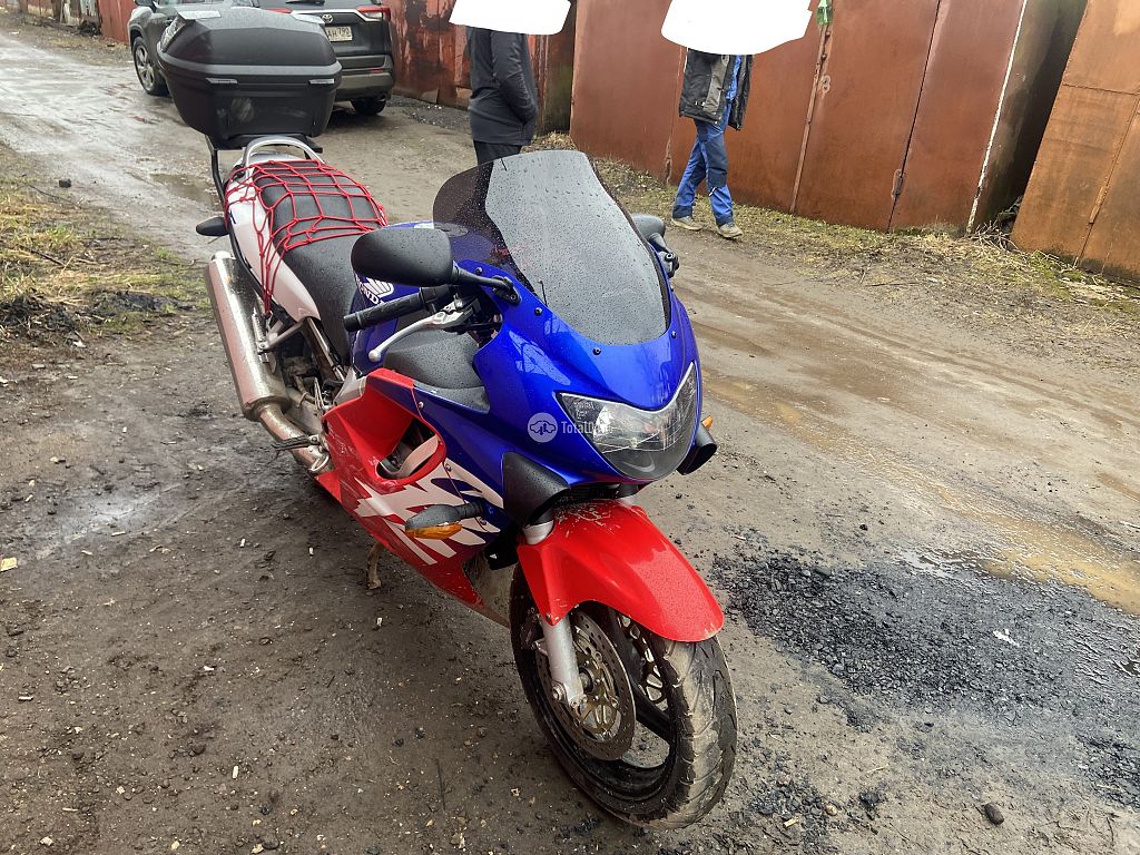 Фото Honda CBR600F 4