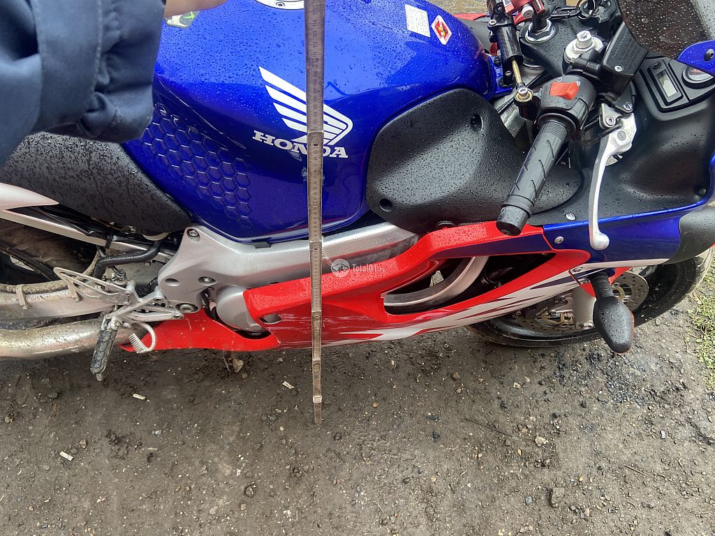 Фото Honda CBR600F 10