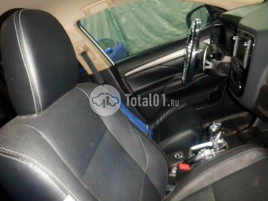 Фото Mitsubishi Outlander 26