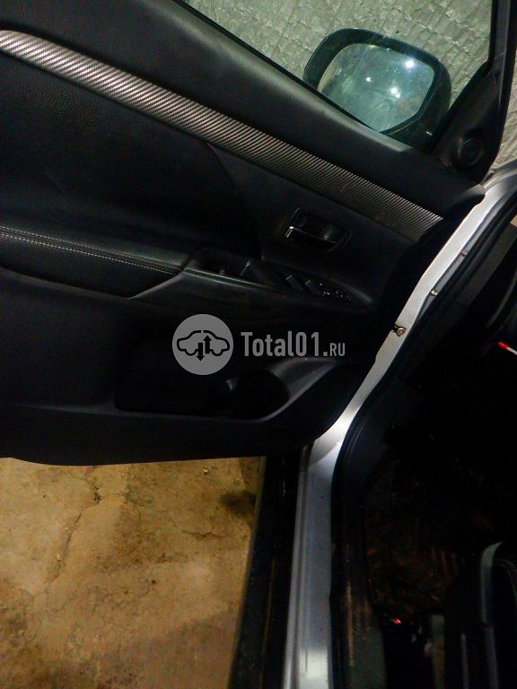 Фото Mitsubishi Outlander 76