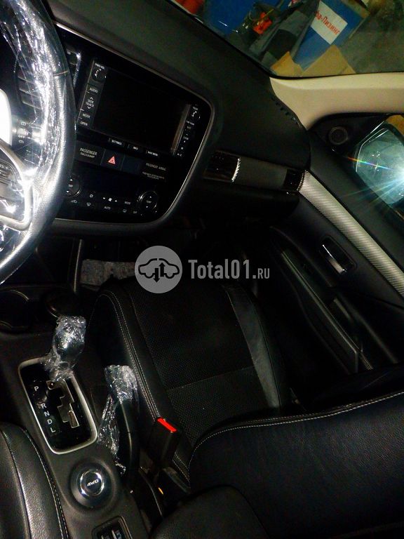 Фото Mitsubishi Outlander 90