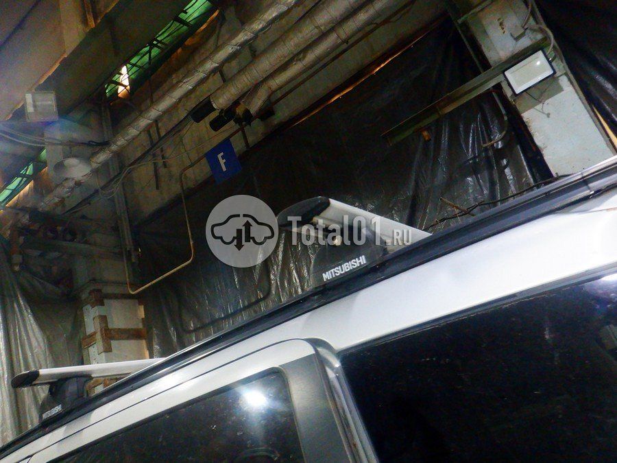 Фото Mitsubishi Outlander 200