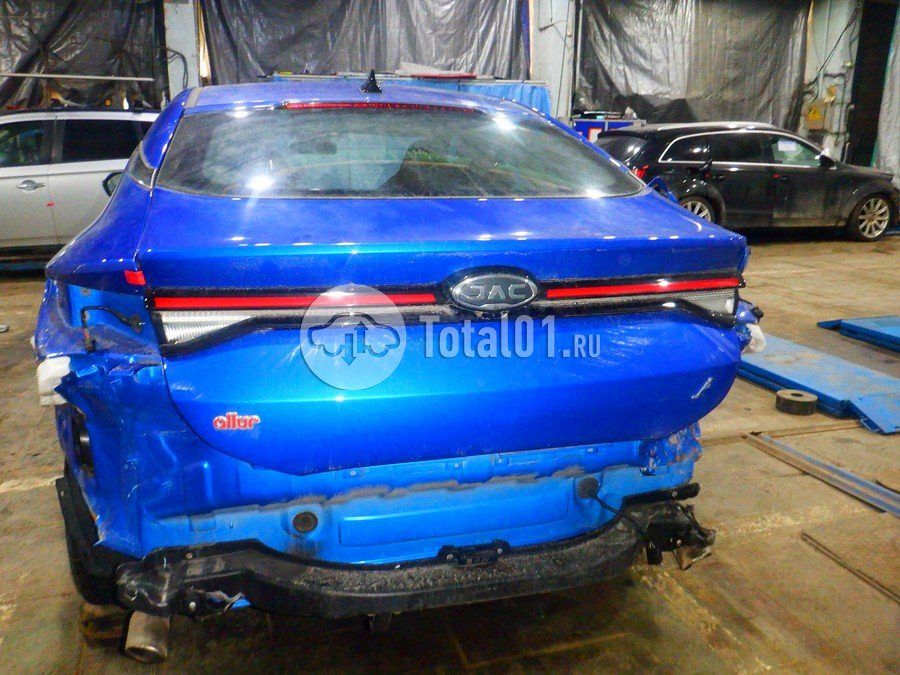 Фото JAC J7 12