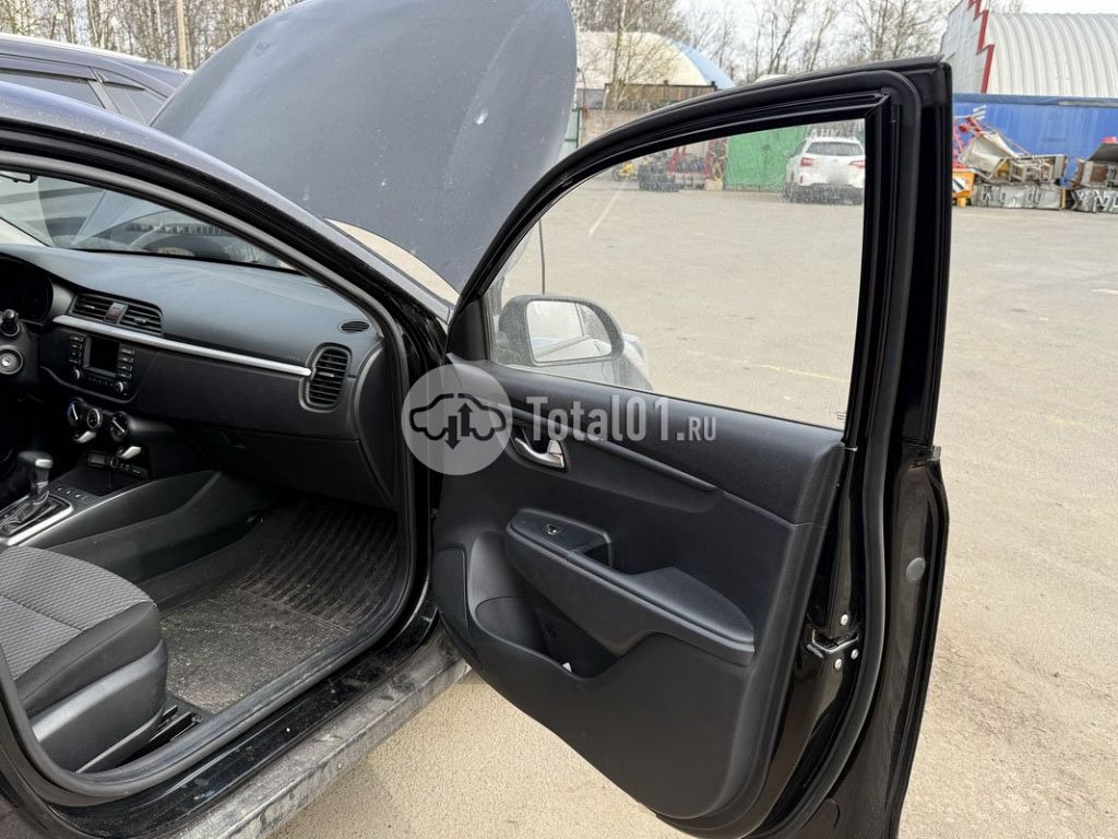 Фото KIA Rio 100