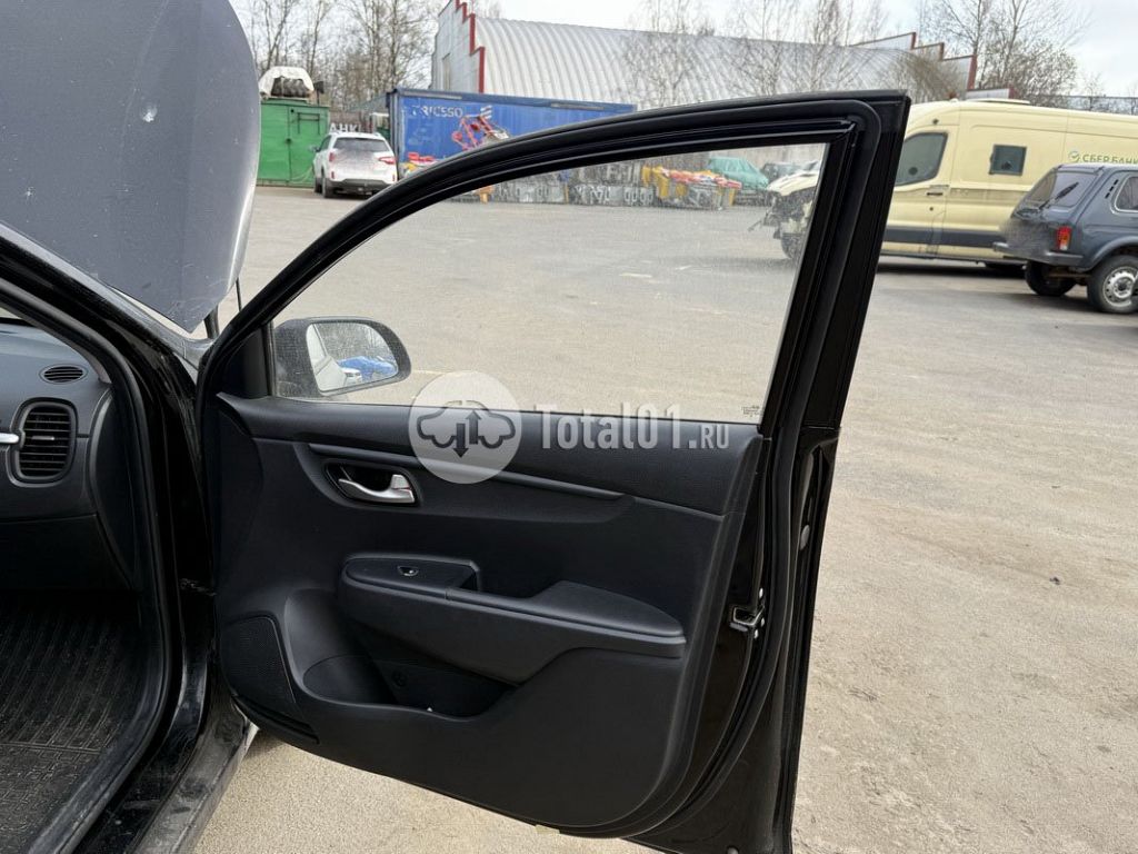 Фото KIA Rio 102