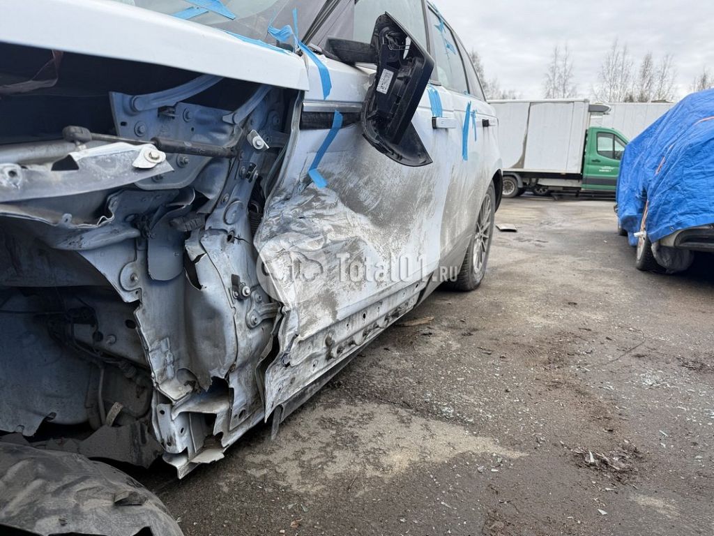 Фото Land Rover Range Rover Velar 12
