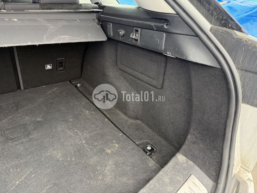Фото Land Rover Range Rover Velar 130
