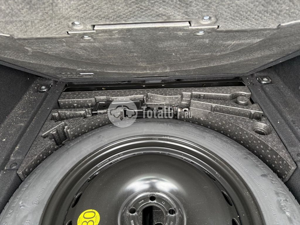 Фото Land Rover Range Rover Velar 138