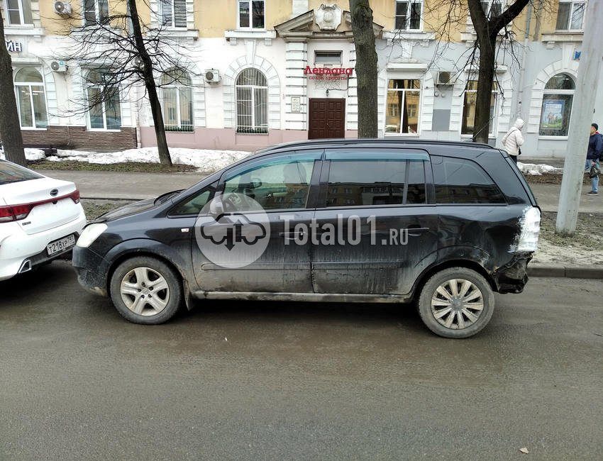 Фото Opel Zafira 8