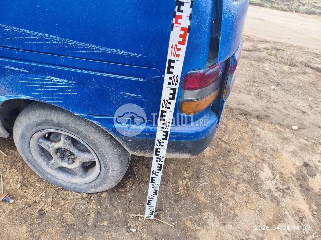 Фото Nissan Serena 28