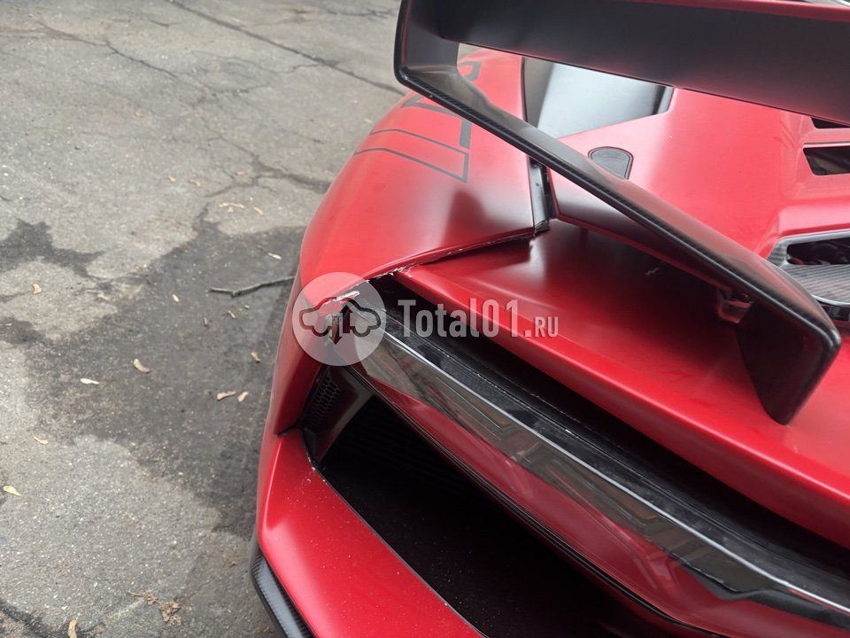 Фото Lamborghini Aventador 12